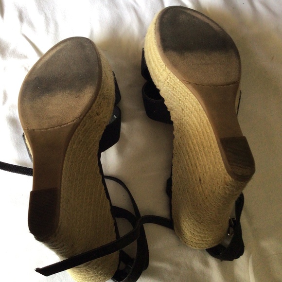 Madden Girl /Vicki black wedges 7 ankle strap - Picture 4 of 7